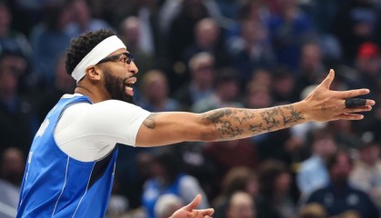 开云体育APP下载-浓眉交易掀连锁反应！勇士2030年选秀权卷入，普尔旧交易添新剧情|安东尼·戴维斯|奇才|克里斯-米德尔顿|戴维斯-贝尔坦斯|克里斯·米德尔顿_新浪体育_新浪新闻